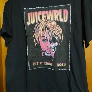 NWOT Juicewrld memorial T Gildan adult XL. Graphic on front and back.